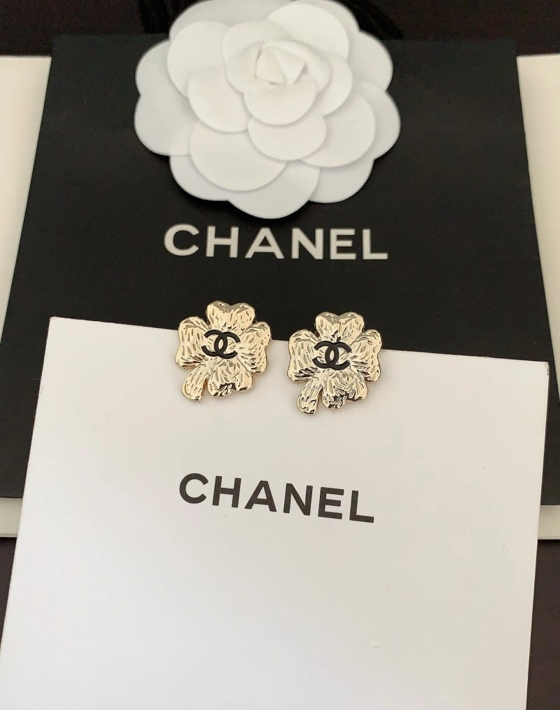 Chanel Earrings MoistureWicking 220994