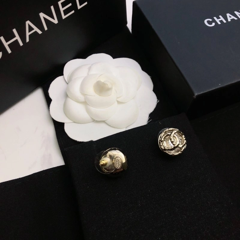 Chanel Earrings Fashionable 220981