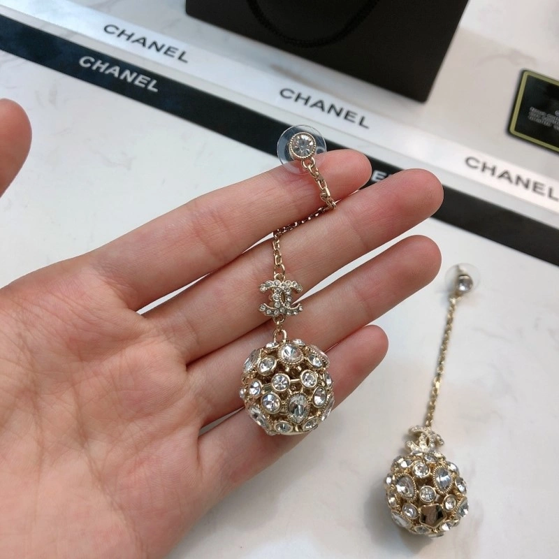Chanel Earrings EasyMatch 220997