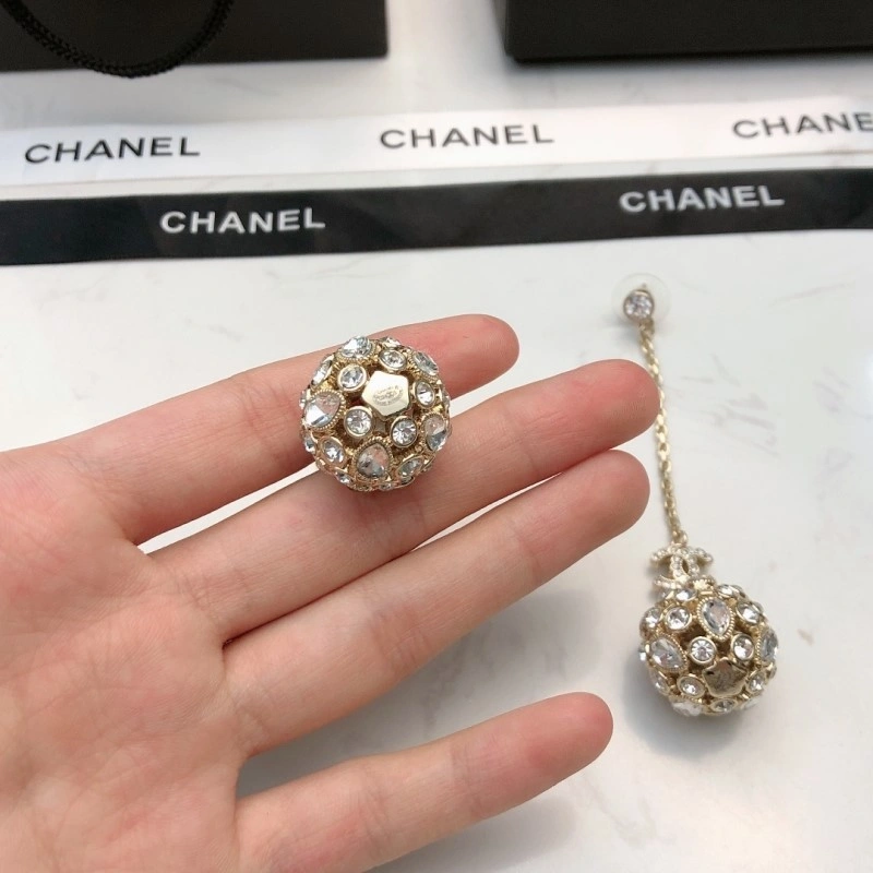 Chanel Earrings EasyMatch 220997