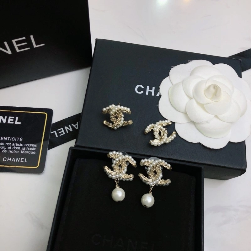 Affordable Chanel Earrings 220977