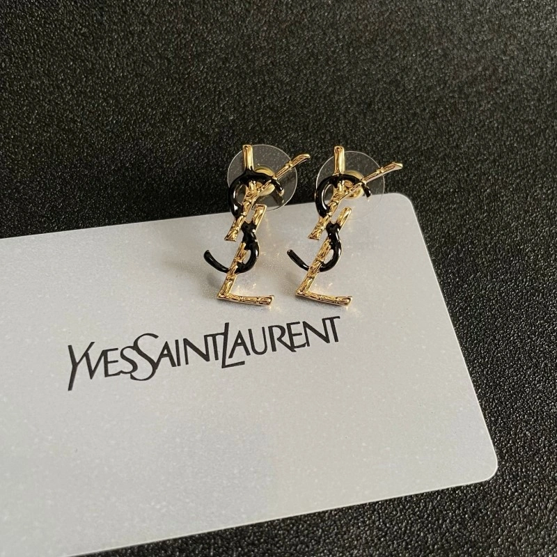 Chanel Earrings WaterResistant 220985