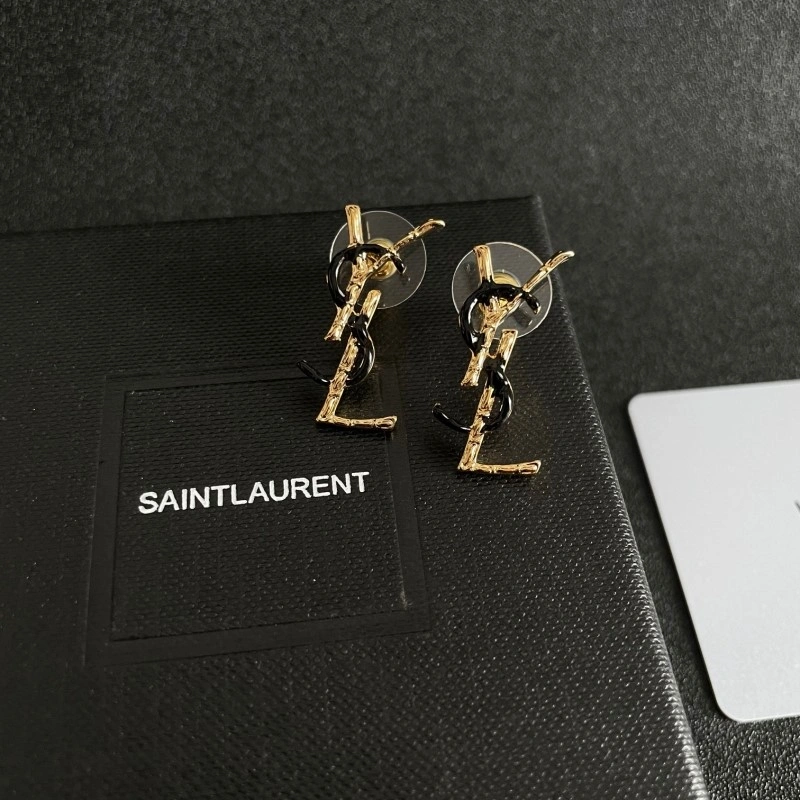 Chanel Earrings WaterResistant 220985