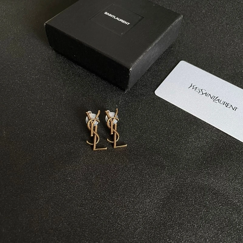 Chanel Earrings EasyCare 220993