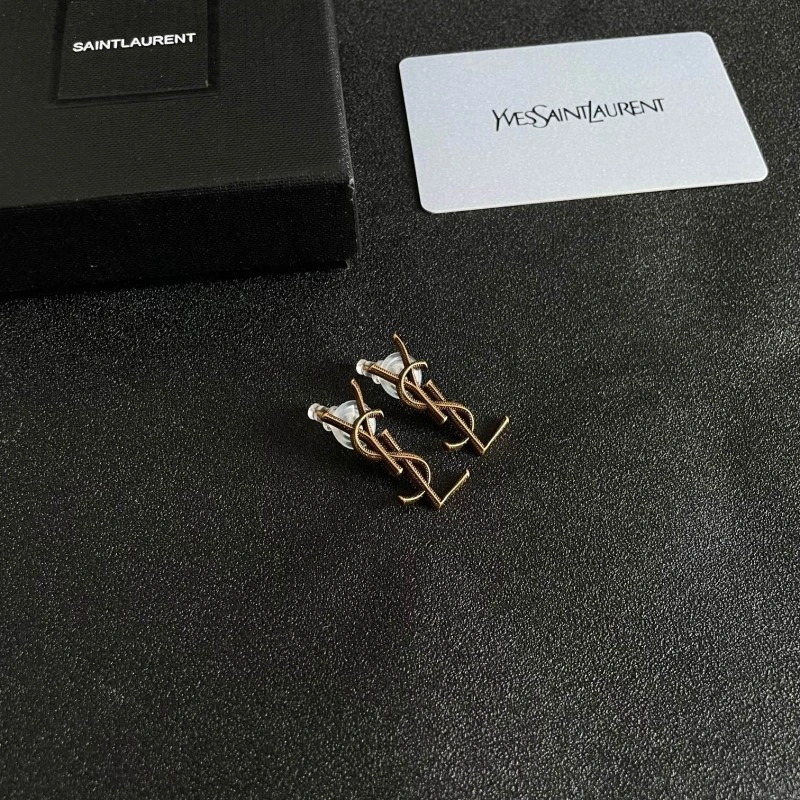 Chanel Earrings EasyCare 220993