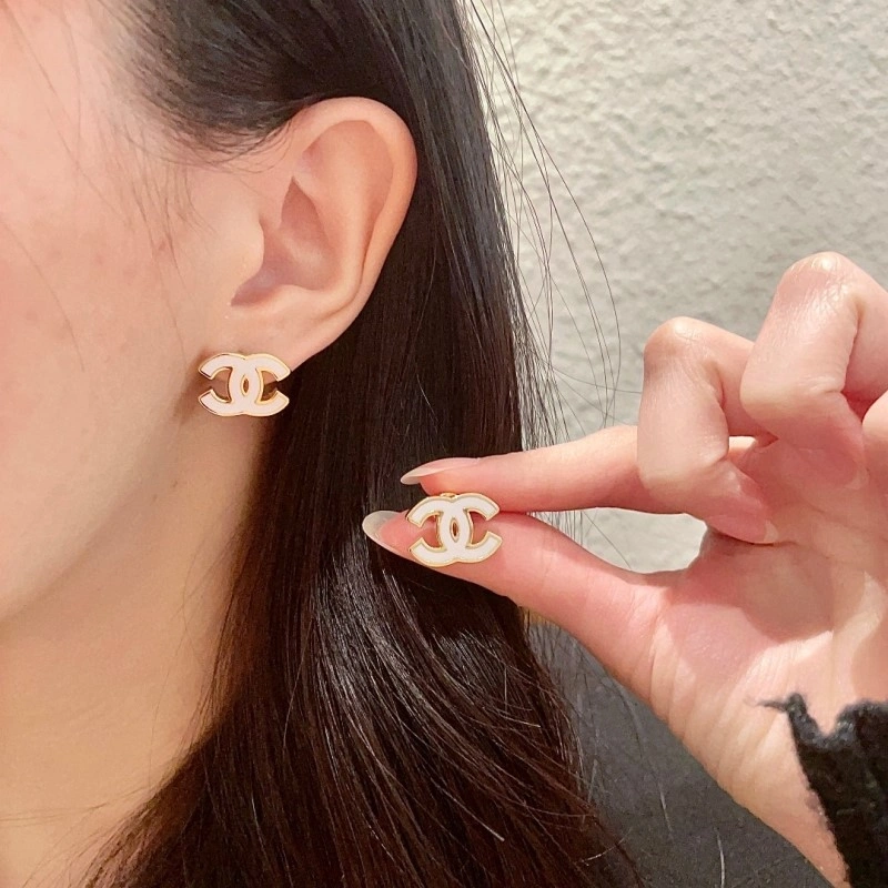 Comfortable Chanel Earrings 220980