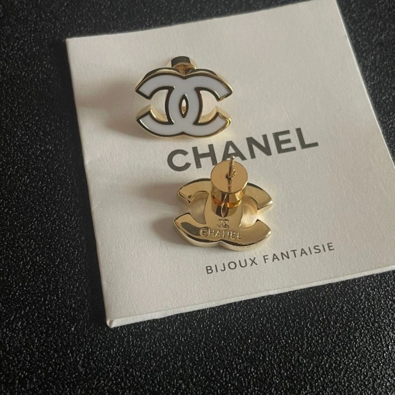 Comfortable Chanel Earrings 220980