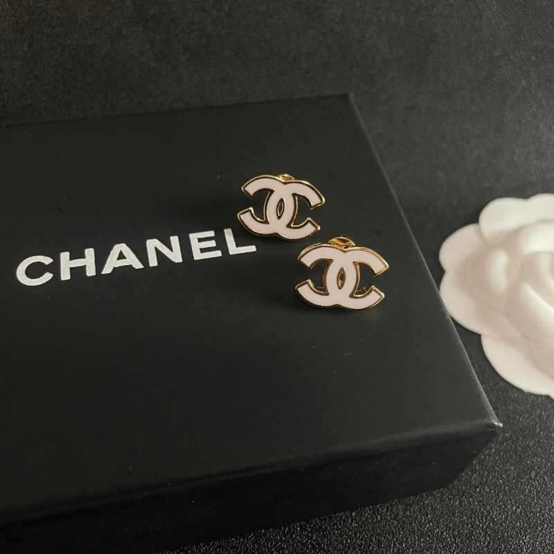 Comfortable Chanel Earrings 220980