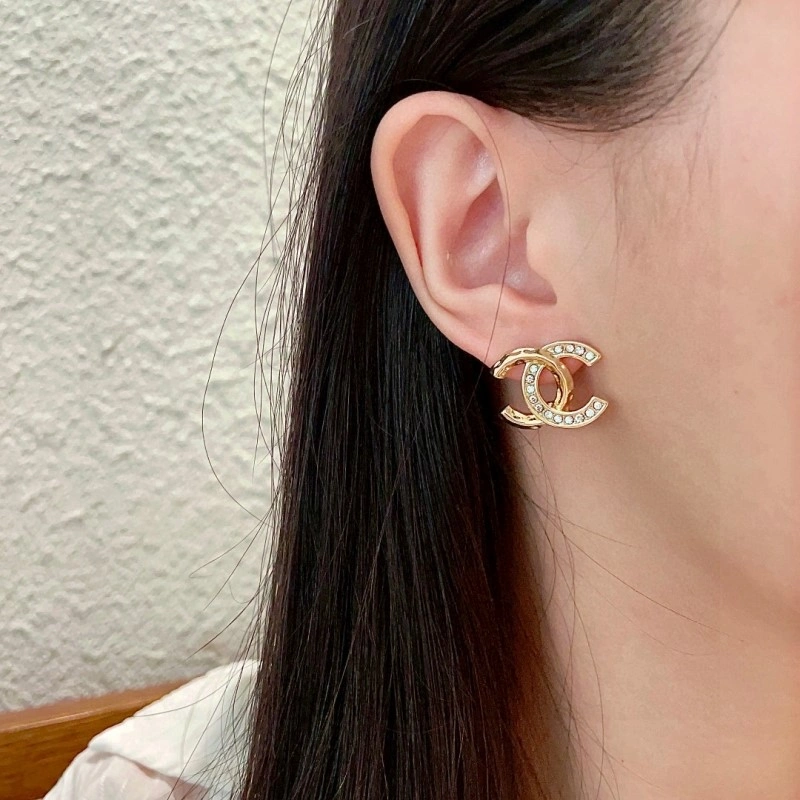Chanel Earrings Attractive 220995