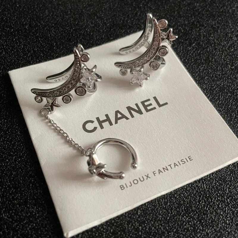 Snug Chanel Earrings 221066