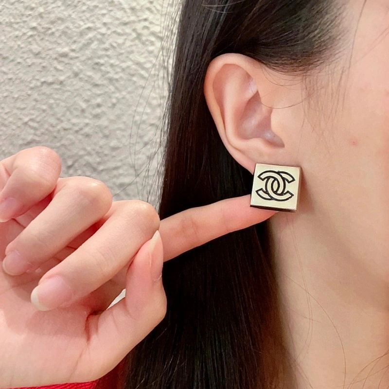 Chanel Earrings MultiPurpose 220975