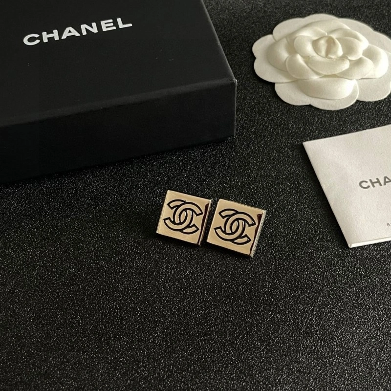 Chanel Earrings MultiPurpose 220975