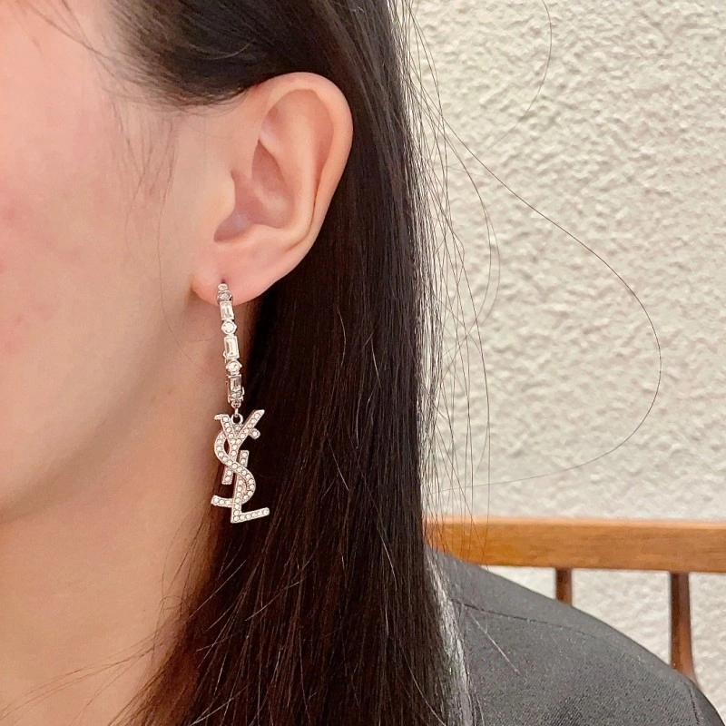 Chanel Earrings Durable 220962