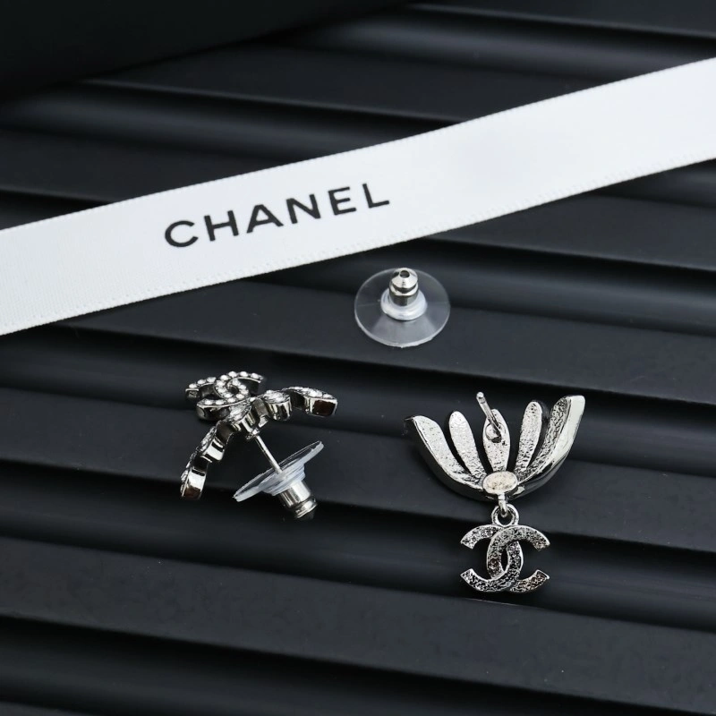 Chanel Earrings Durable 220965