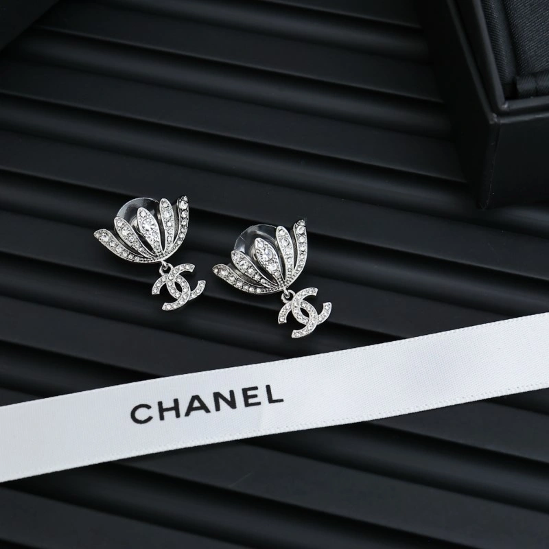 Chanel Earrings Durable 220965