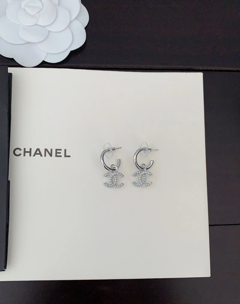 Trendsetting Chanel Earrings 220967