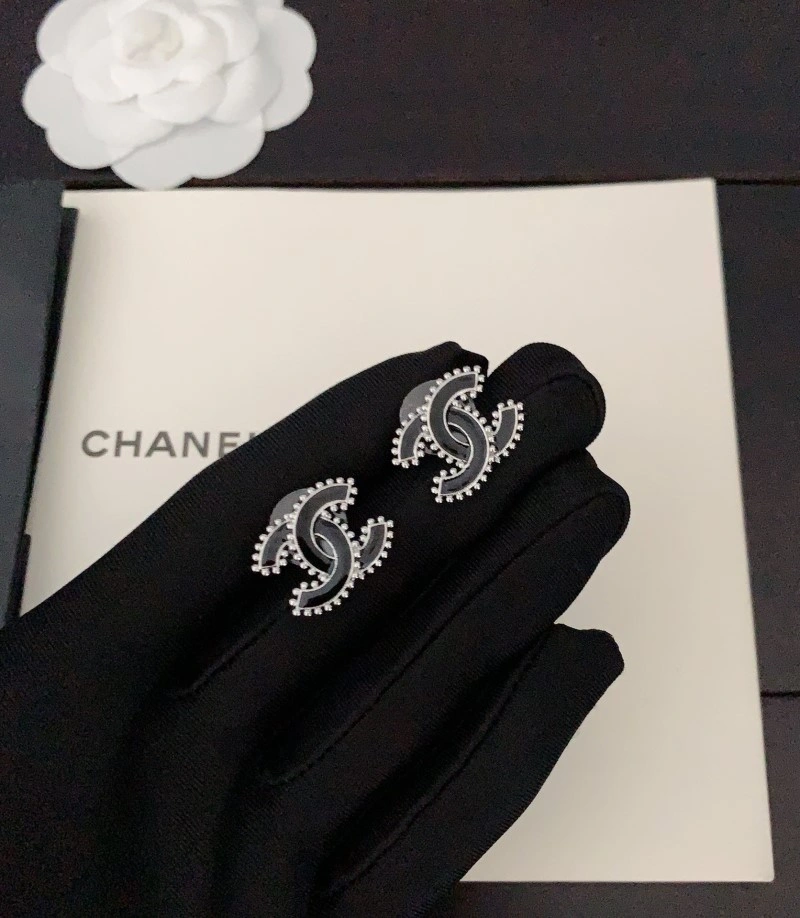 Compact Chanel Earrings 220957