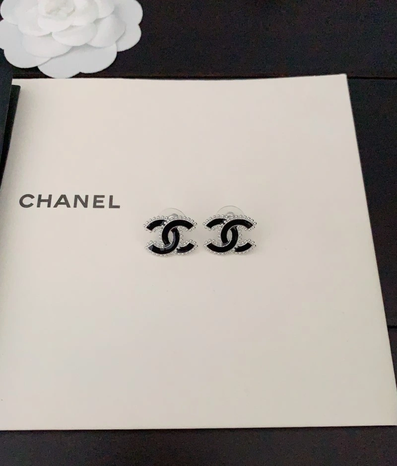 Compact Chanel Earrings 220957