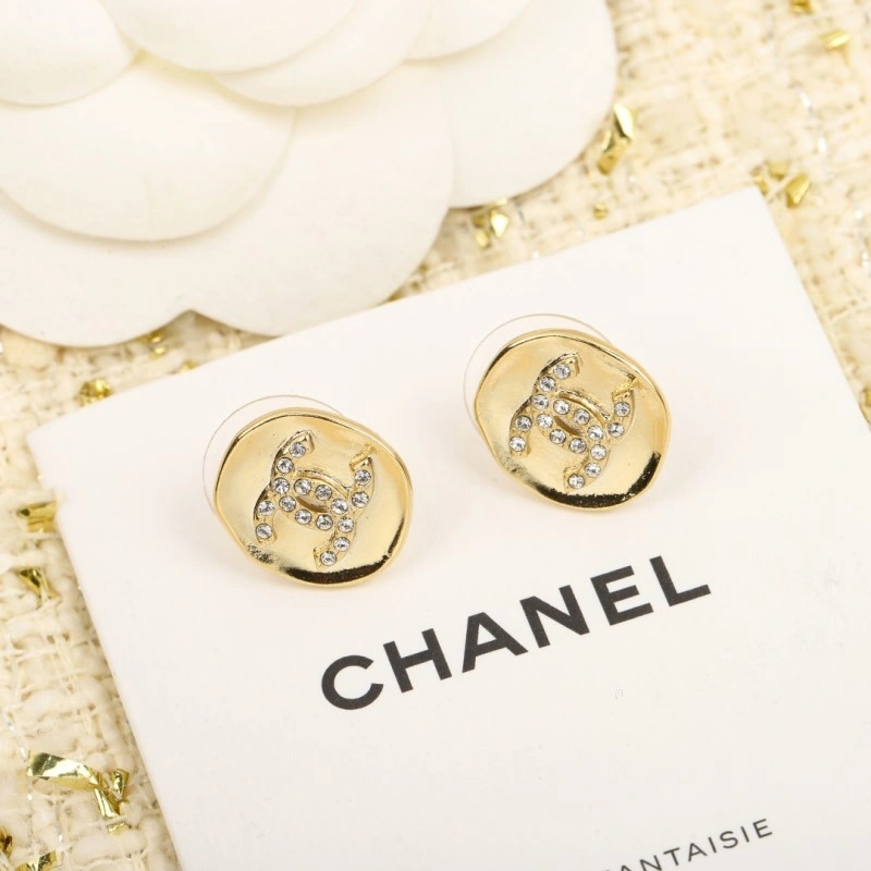 Fashionable Chanel Earrings 220947