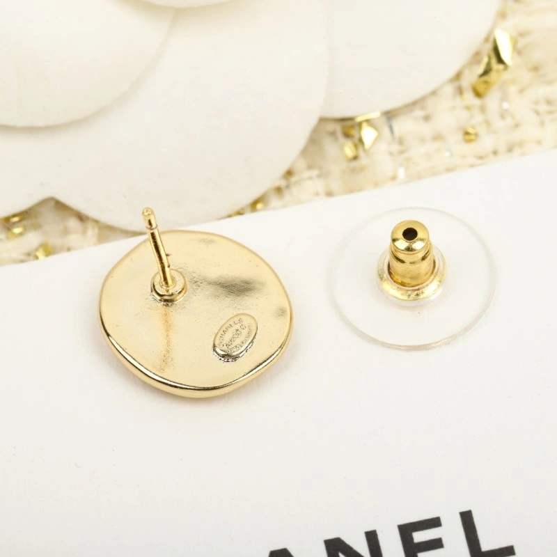 Fashionable Chanel Earrings 220947
