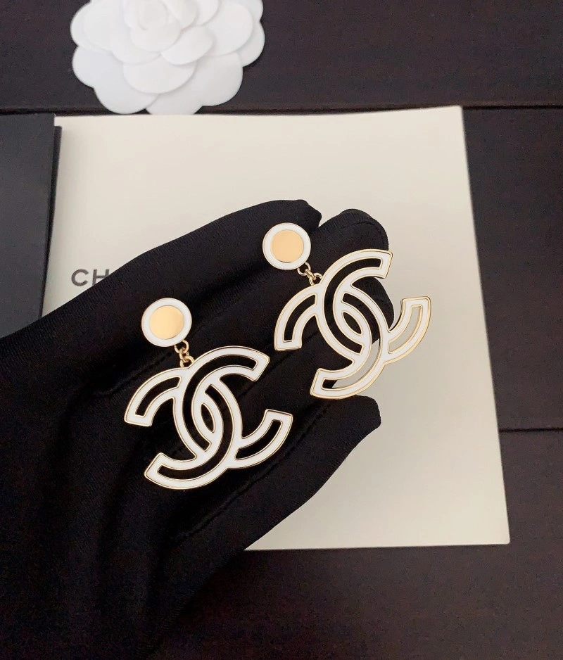 Lightweight Chanel Earrings 220946