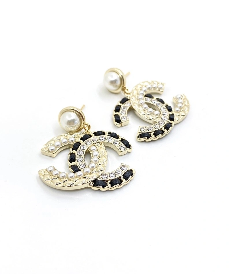 Effortless Chanel Earrings 220955