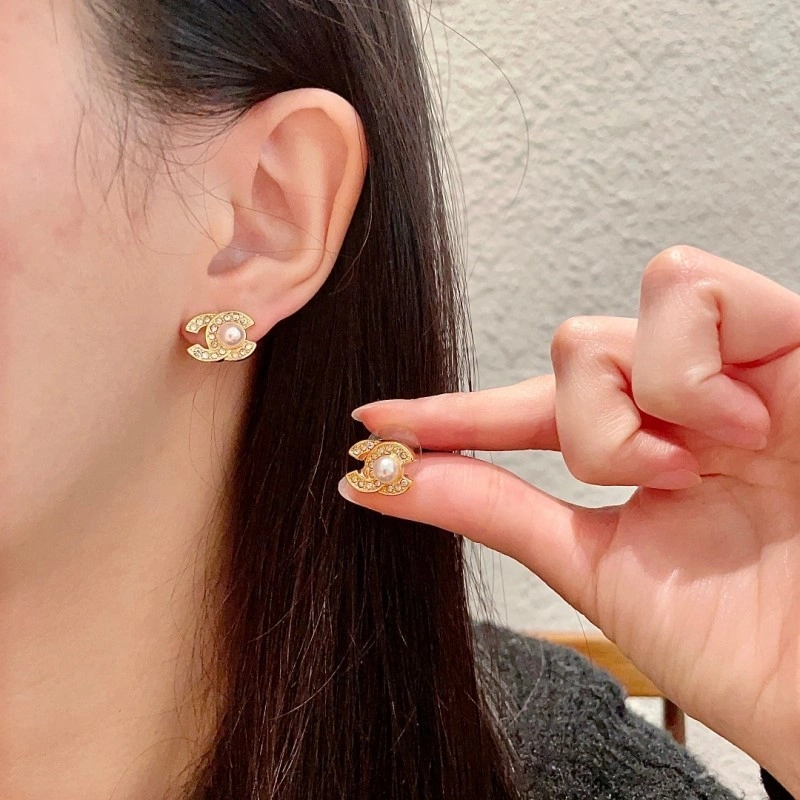 Chanel Earrings Vibrant 220948