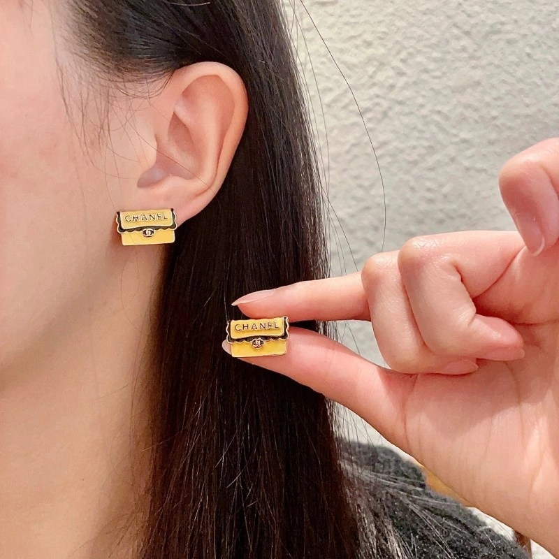 Chanel Earrings Functional 220932