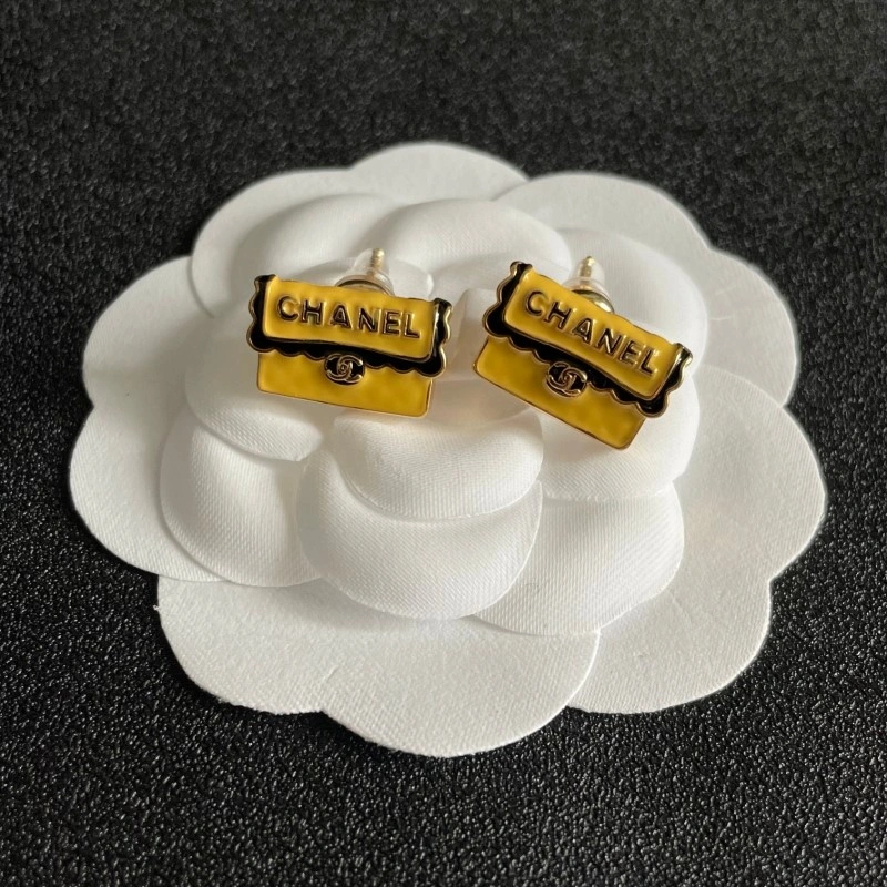 Chanel Earrings Functional 220932