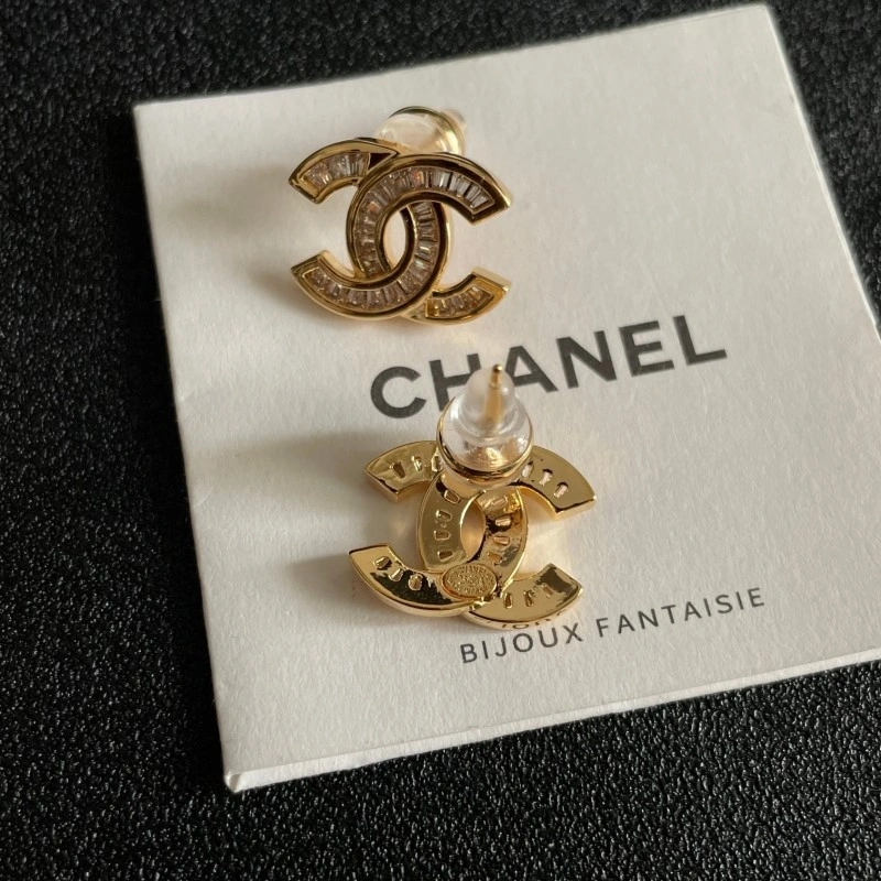 Snug Chanel Earrings 220942