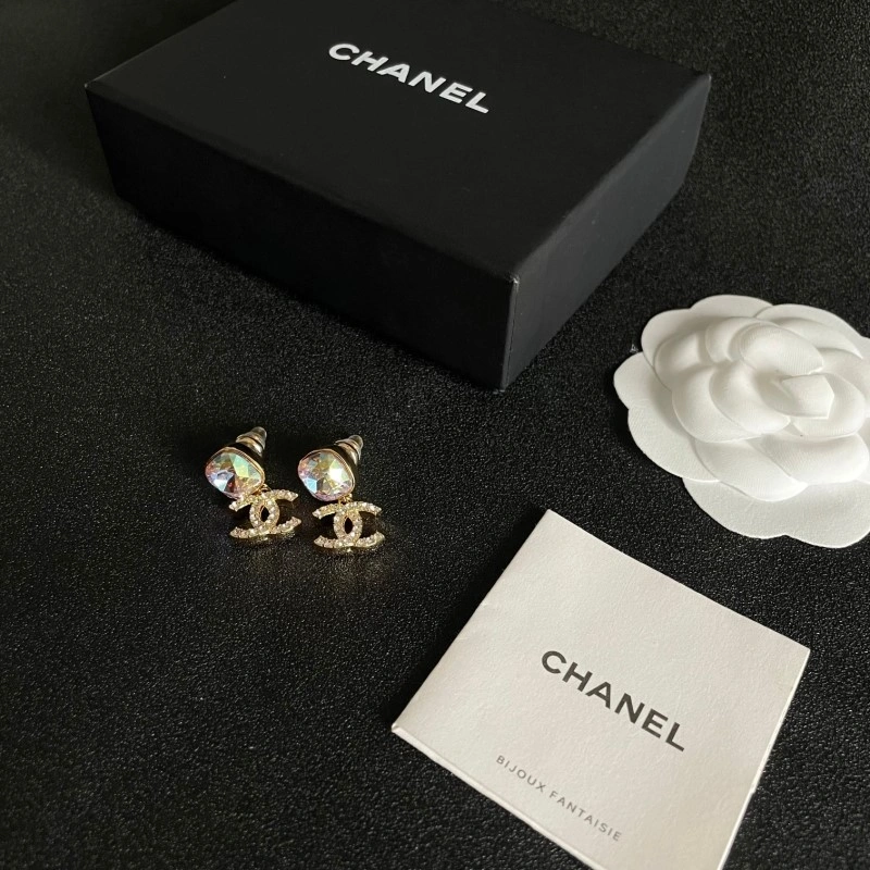 Chanel Earrings HighQuality 220936
