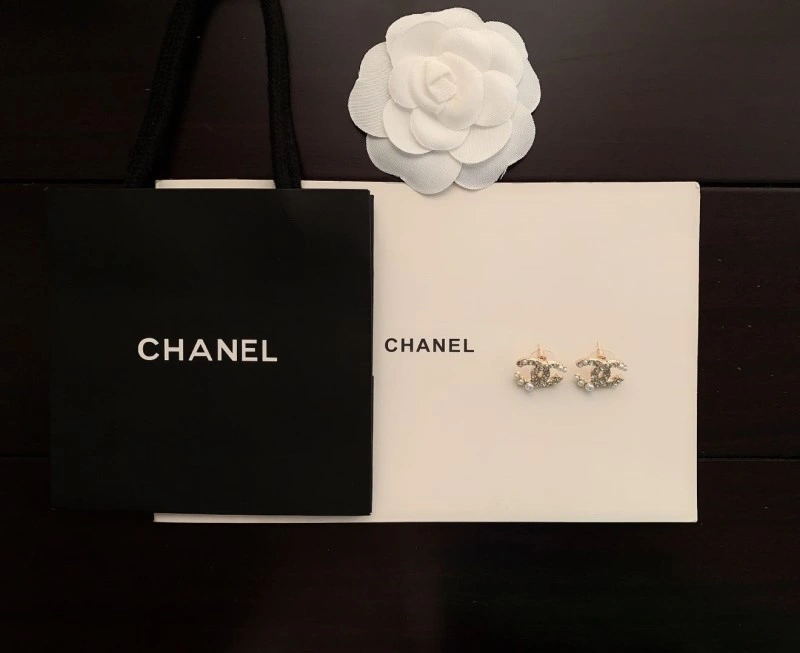 Chanel Earrings Flexible 220982