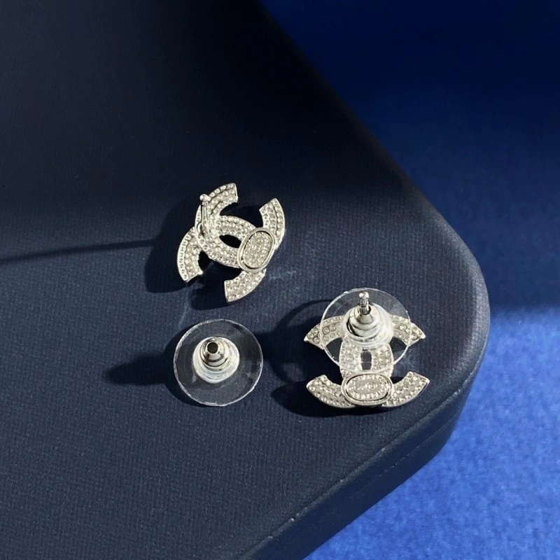 Compact Chanel Earrings 220925