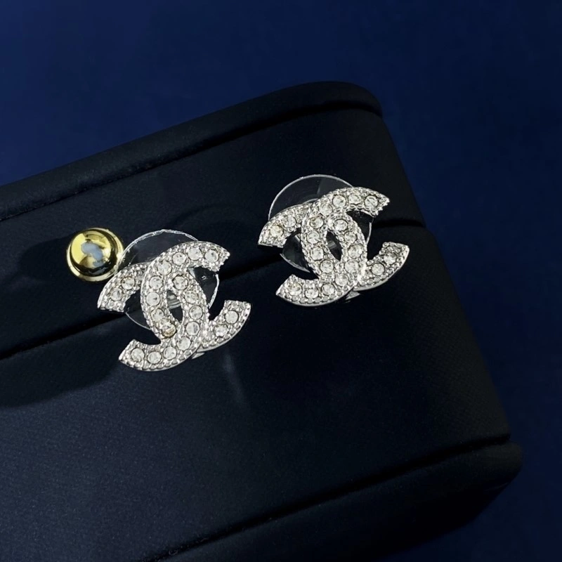 Compact Chanel Earrings 220925