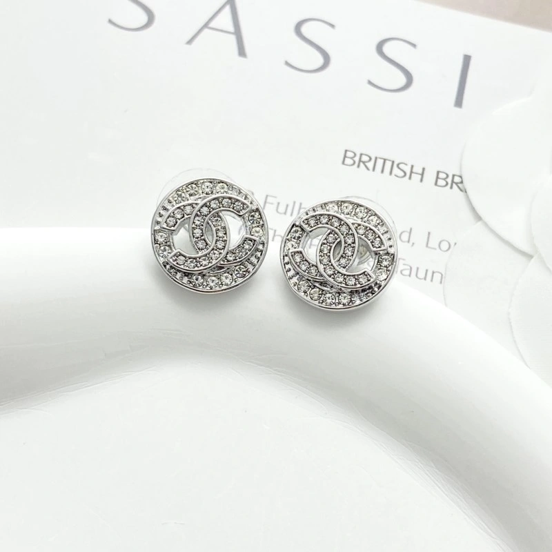 Trendsetting Chanel Earrings 220919