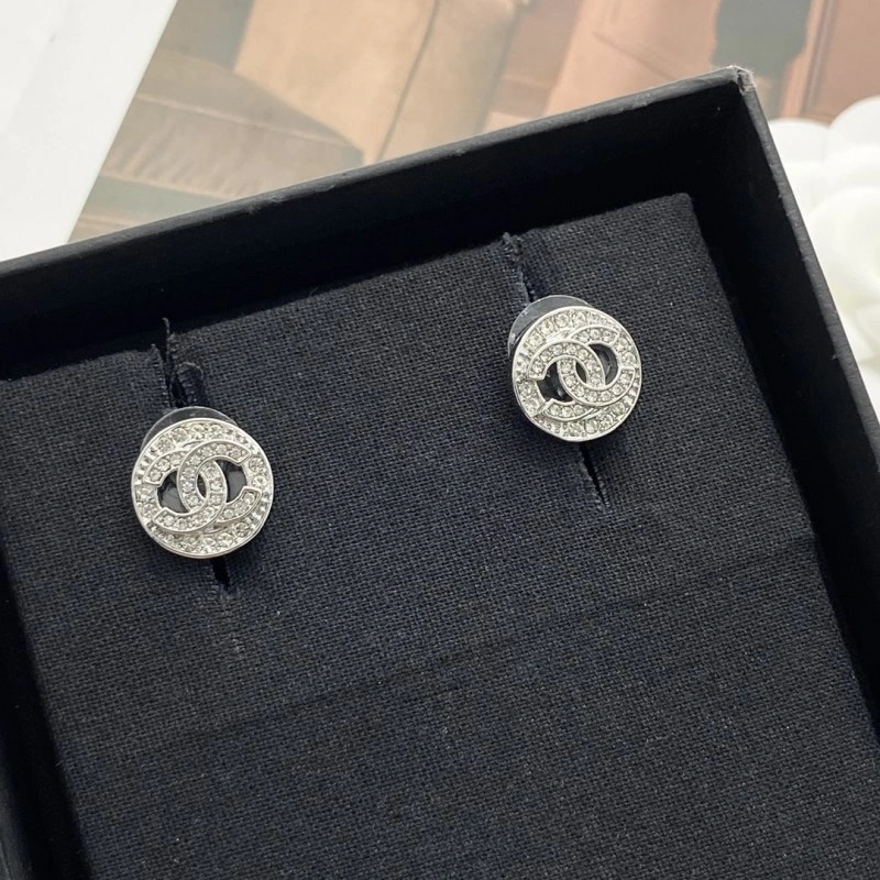 Trendsetting Chanel Earrings 220919