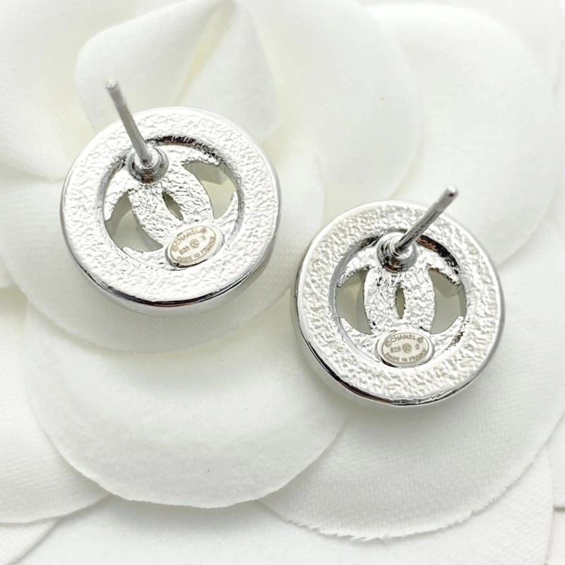 Trendsetting Chanel Earrings 220919