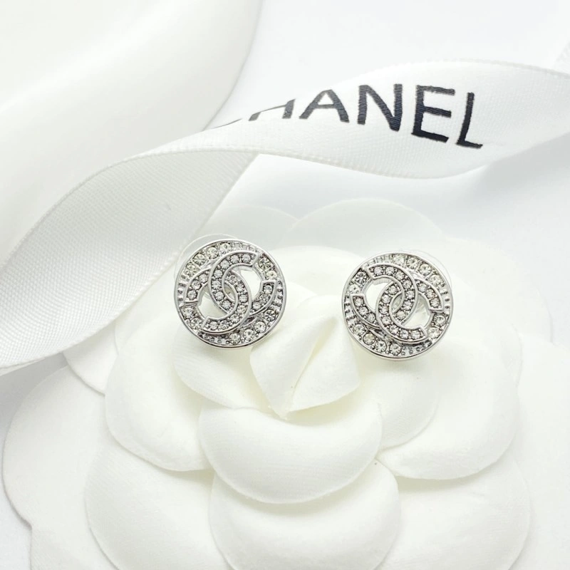 Trendsetting Chanel Earrings 220919