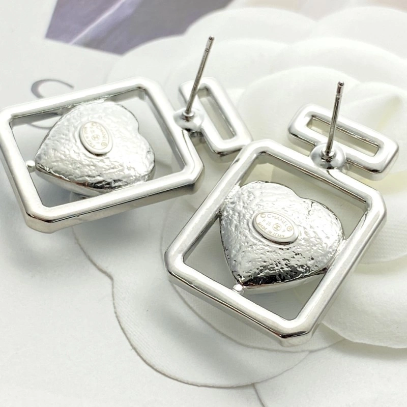 StreetReady Chanel Earrings 220912