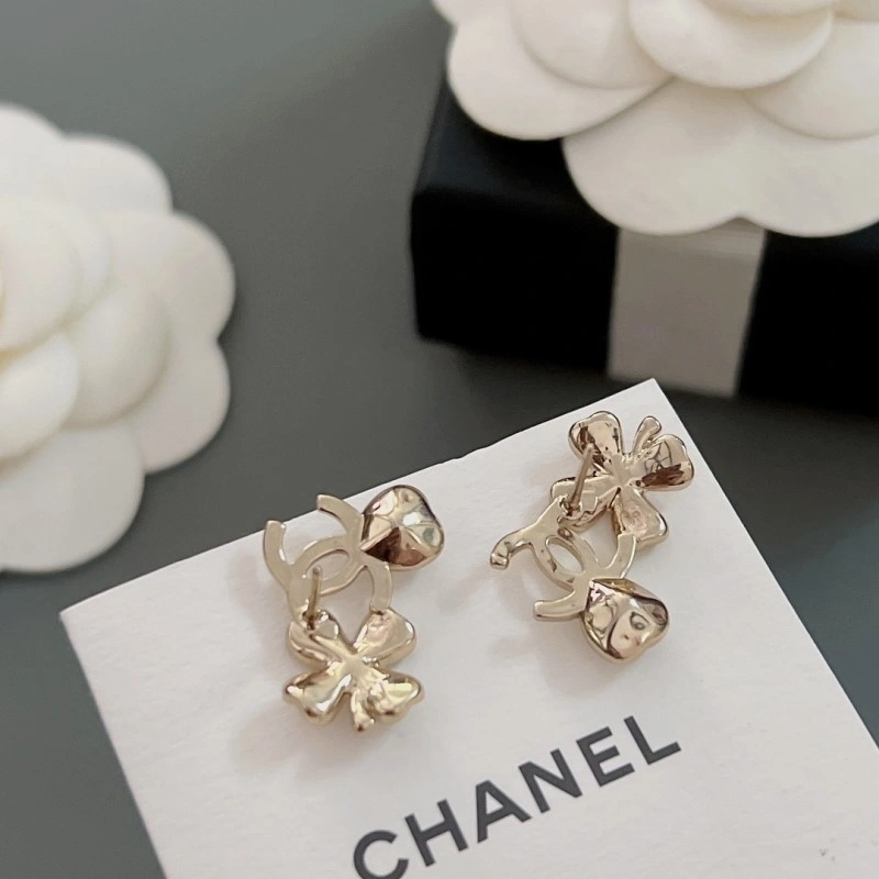 SmoothTexture Chanel Earrings 220914