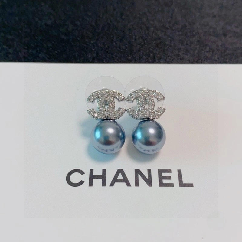 Supportive Chanel Earrings 220204