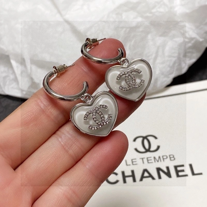 Chanel Earrings Neat 220208