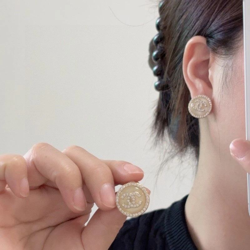ZeroBulk Chanel Earrings 220210