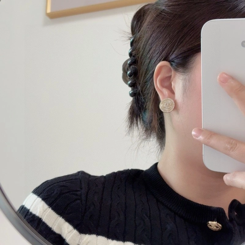 ZeroBulk Chanel Earrings 220210