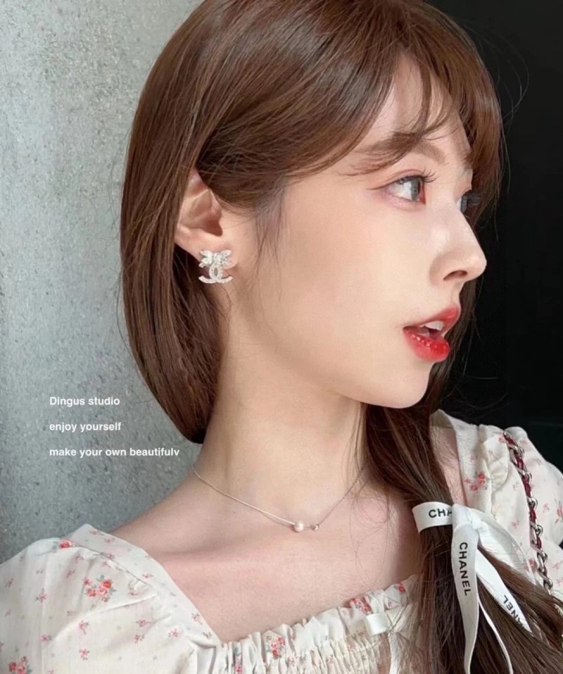 Trendy Chanel Earrings 220279