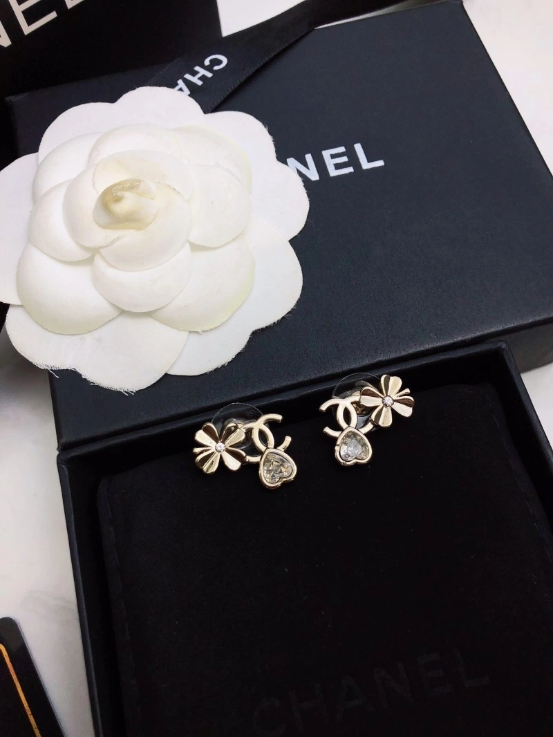 Sporty Chanel Earrings 220192