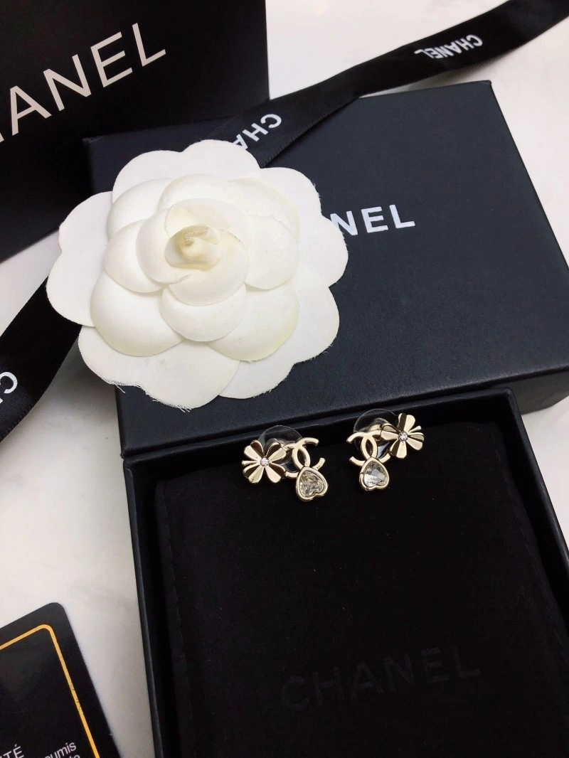 Sporty Chanel Earrings 220192