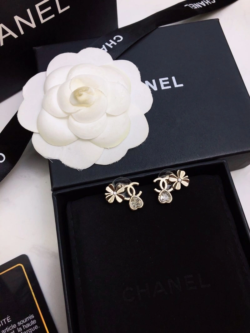 Sporty Chanel Earrings 220192