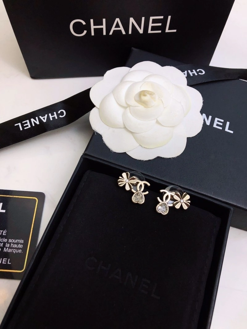 Sporty Chanel Earrings 220192