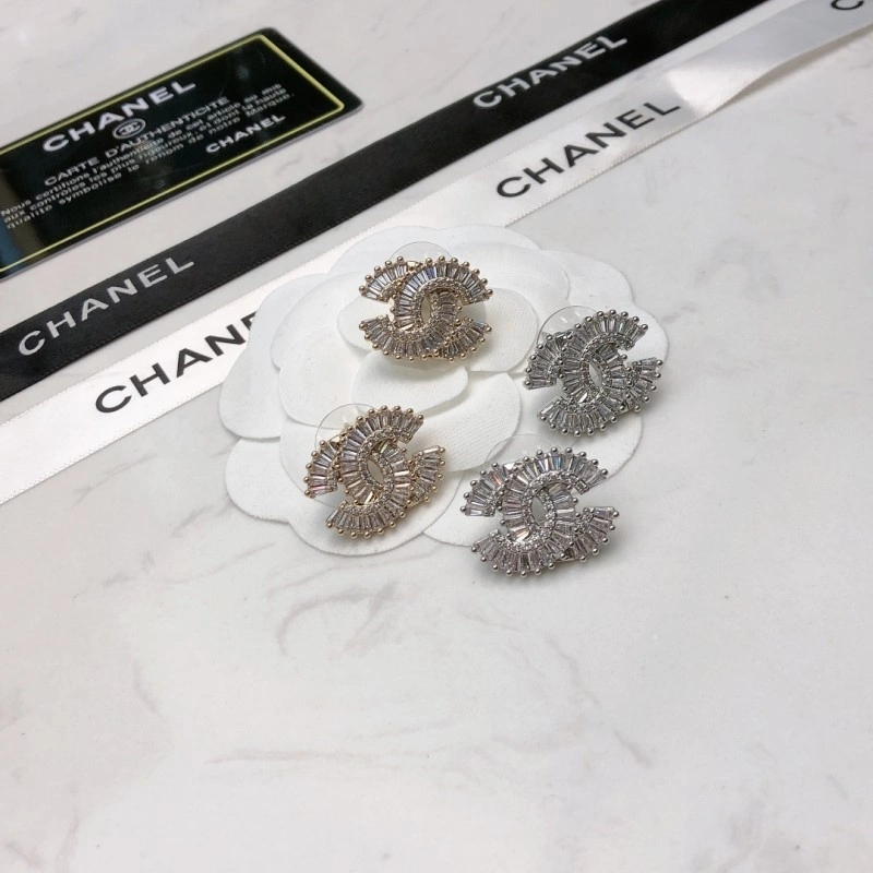 Chanel Earrings Lightweight 220189